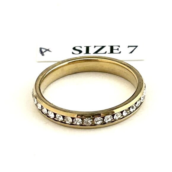 Gold Tone Ring with clear rhinestones, Size 7 Unisex - Picture 2 of 3